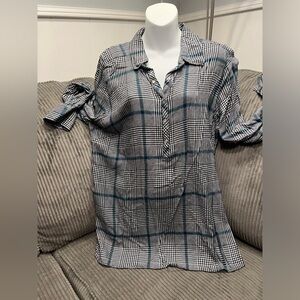 CJ Banks Tunic Top. Size 1X